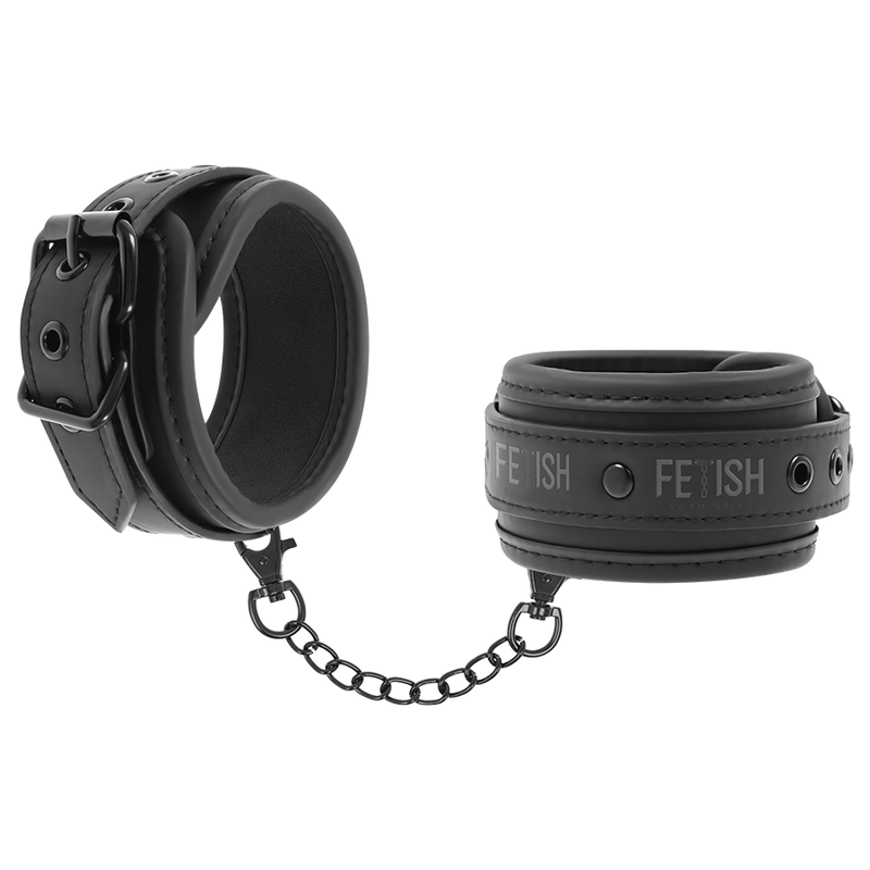 Fetish Submissive - Vegan leather handcuffs met noprene lining